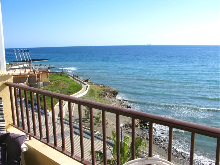 Apartment in Torrox Costa with sey views and sunny terrace